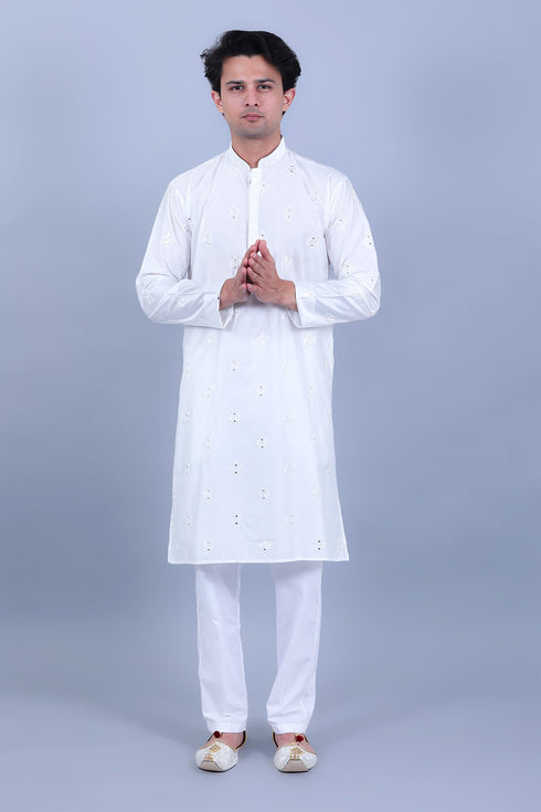 Veshbhoshaa Bluesaanchi Men'S White Embroidery Kurta Set